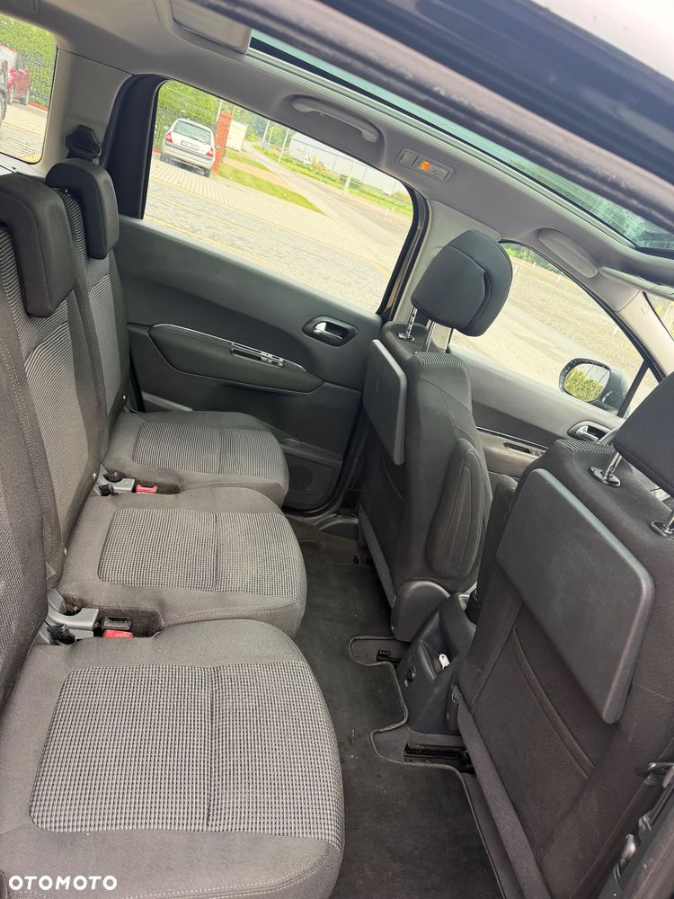 Peugeot 5008 2.0 HDi Business Line 7os - 24