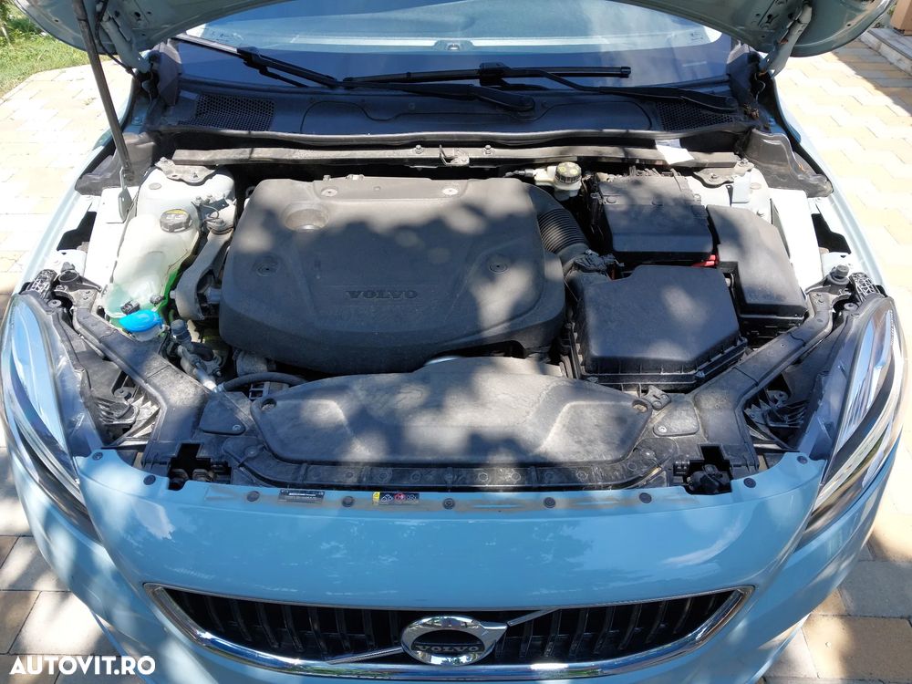 Volvo V40 D2 Aut. Momentum - 11