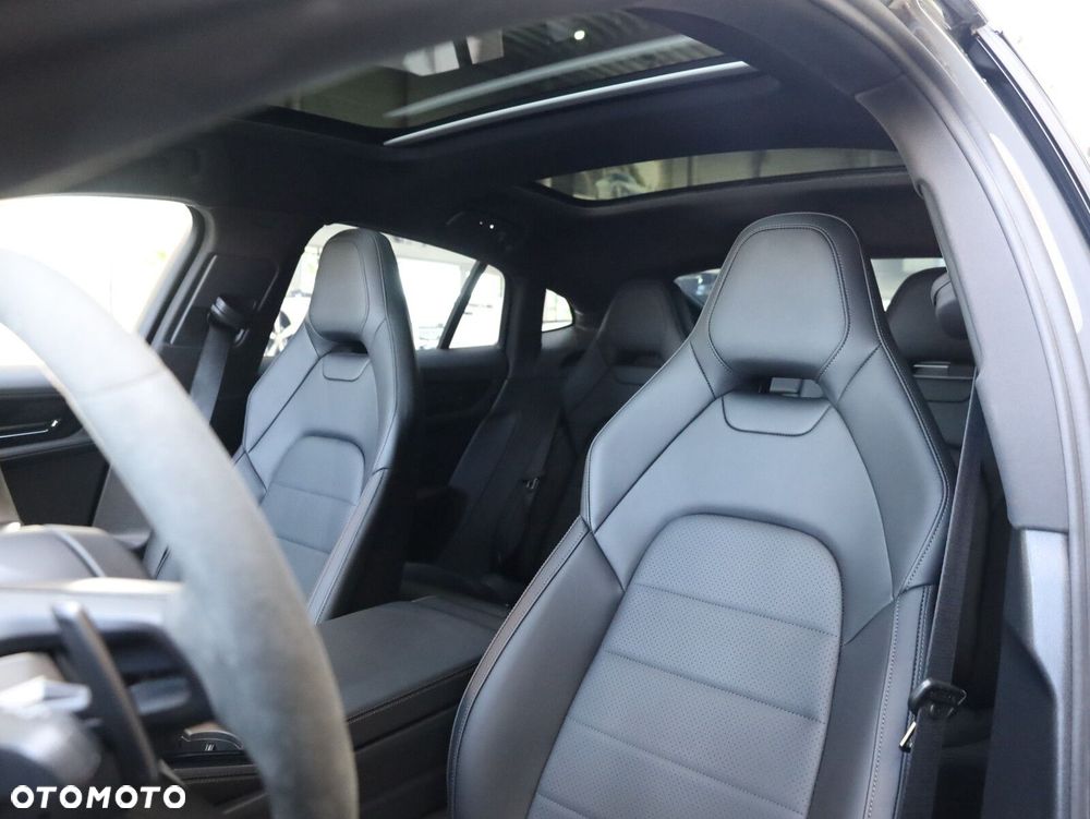 Porsche Panamera - 16