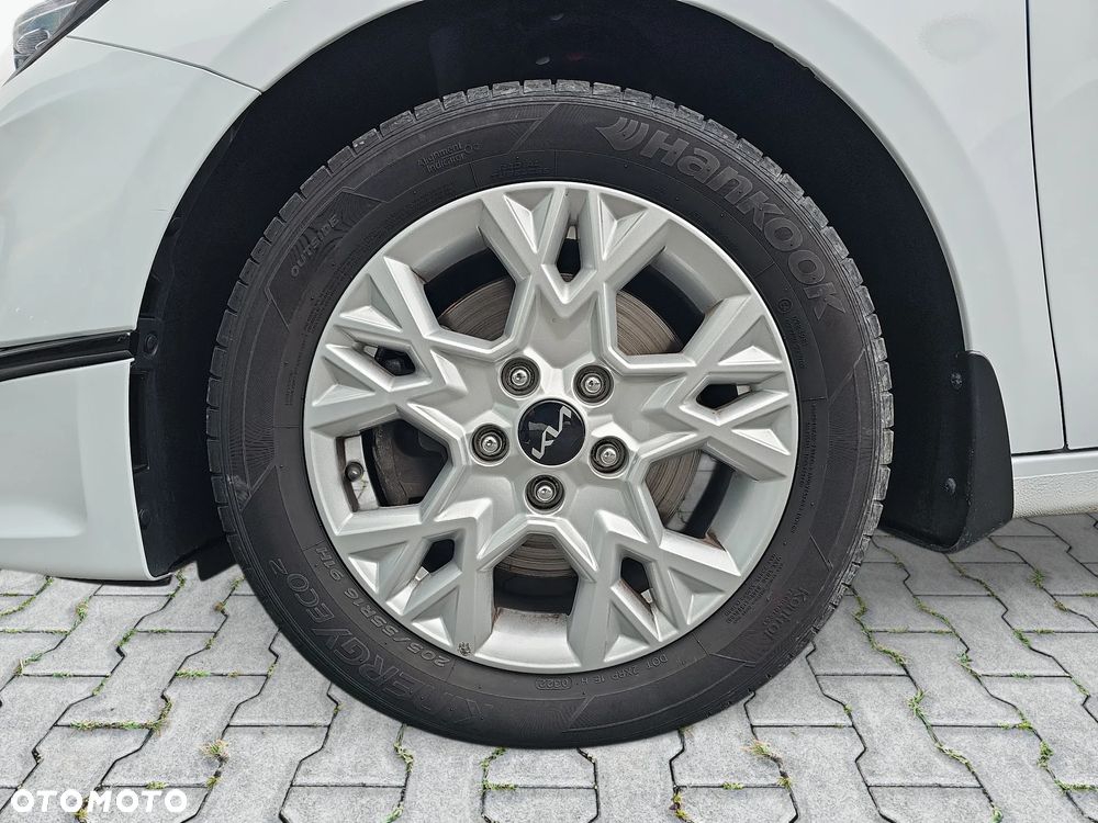 Kia Ceed 1.5 T-GDI M - 26
