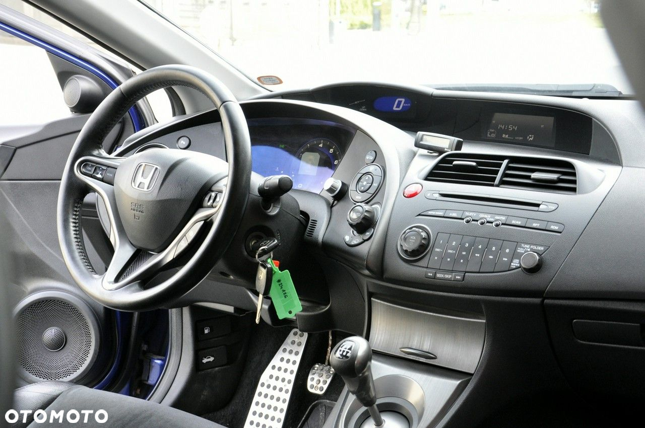 Honda Civic 1.8 Sport - 36