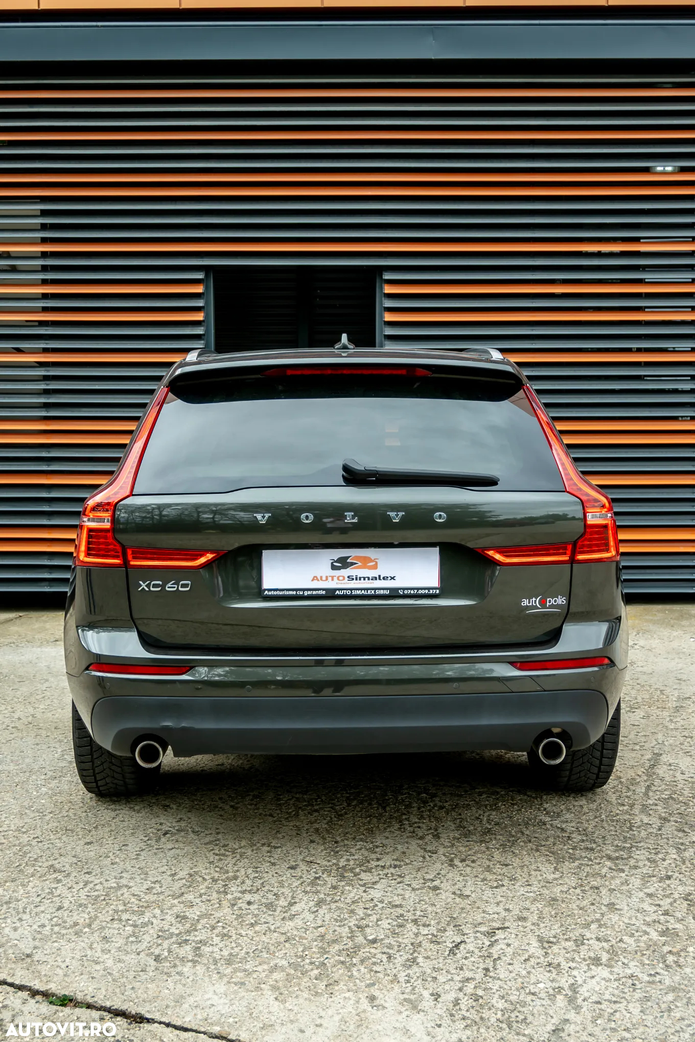 Volvo XC 60 T8 Twin Engine AWD Geartronic Inscription - 4