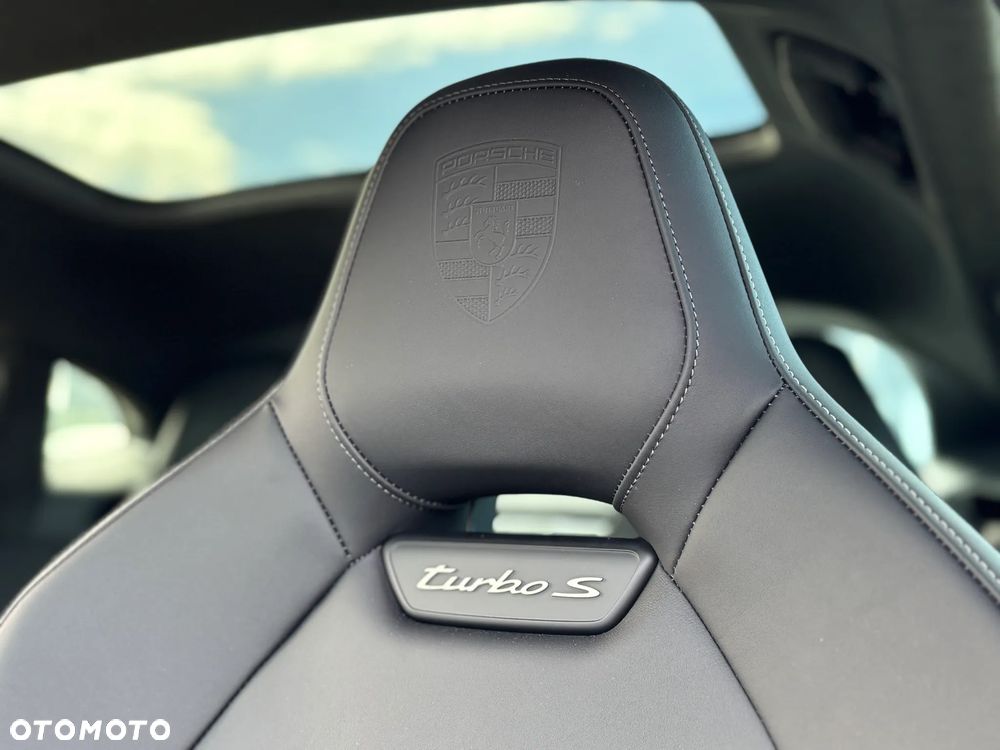 Porsche Panamera Turbo S E-Hybrid PHEV - 26