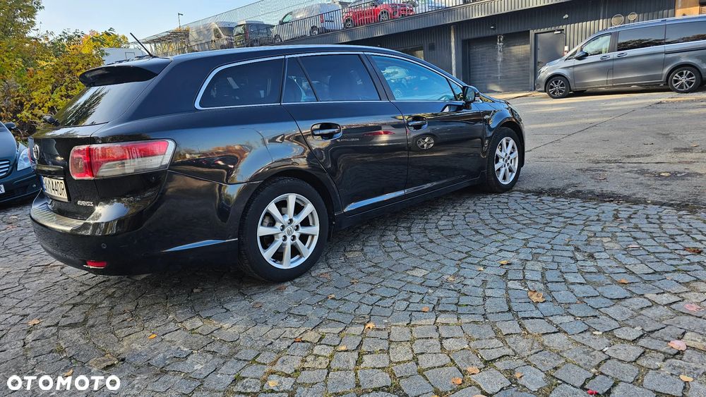 Toyota Avensis - 7