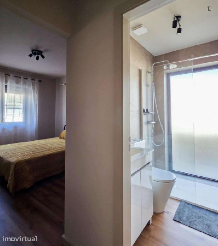 Quarto - localizado em Leça do Balio Porto - Grande imagem: 4/14