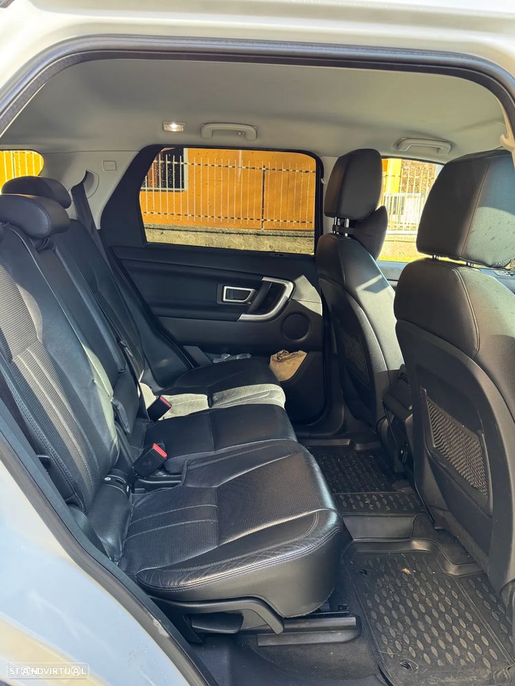 Land Rover Discovery Sport - 18