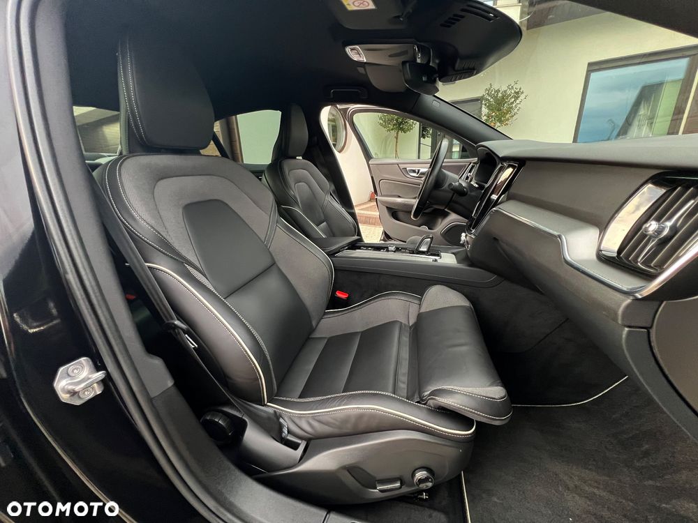 Volvo S60 B4 B R-Design - 9