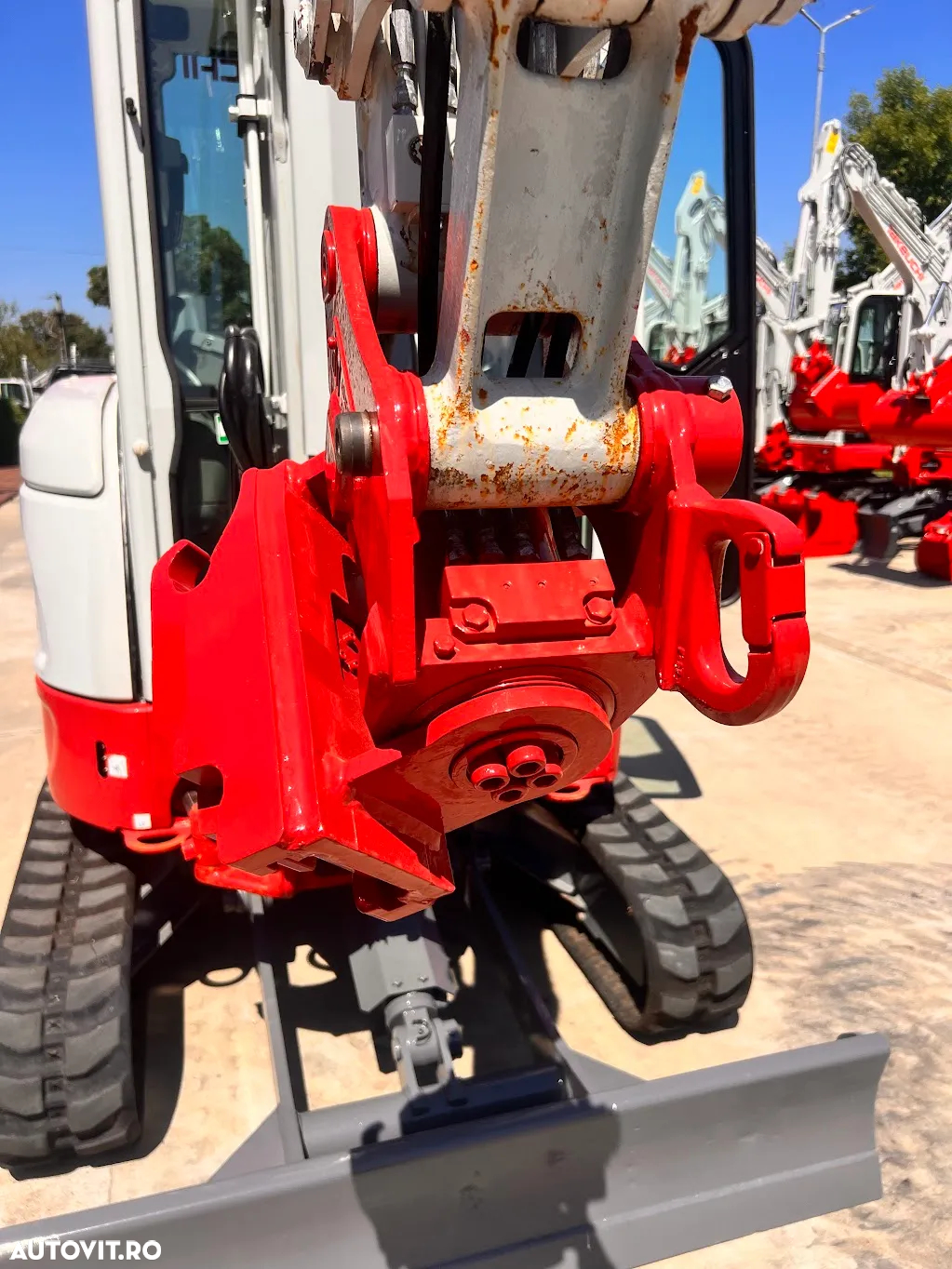 Takeuchi Tb 325 R - 7