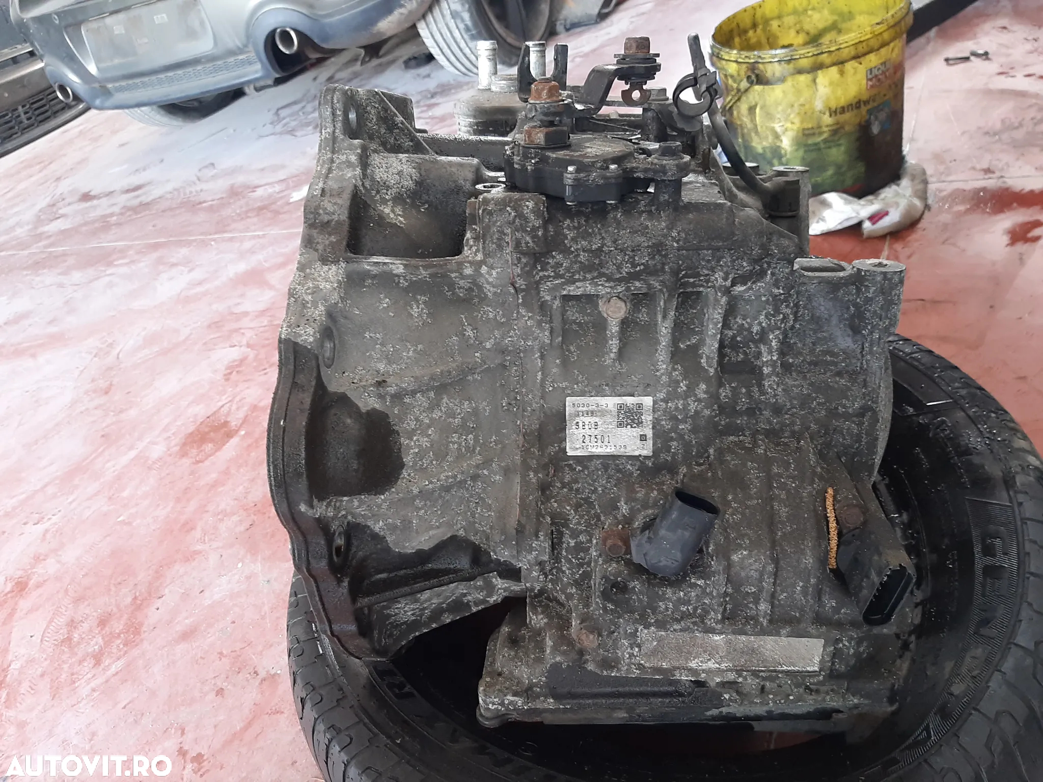 CUTIE VITEZA AUTOMATA MINI COOPER COUNTRY MAN 2.0 d 143 HP - 3