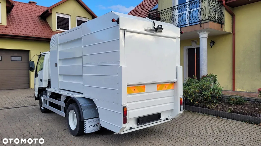 Isuzu MYJKA DO POJEMNIKÓW - 10