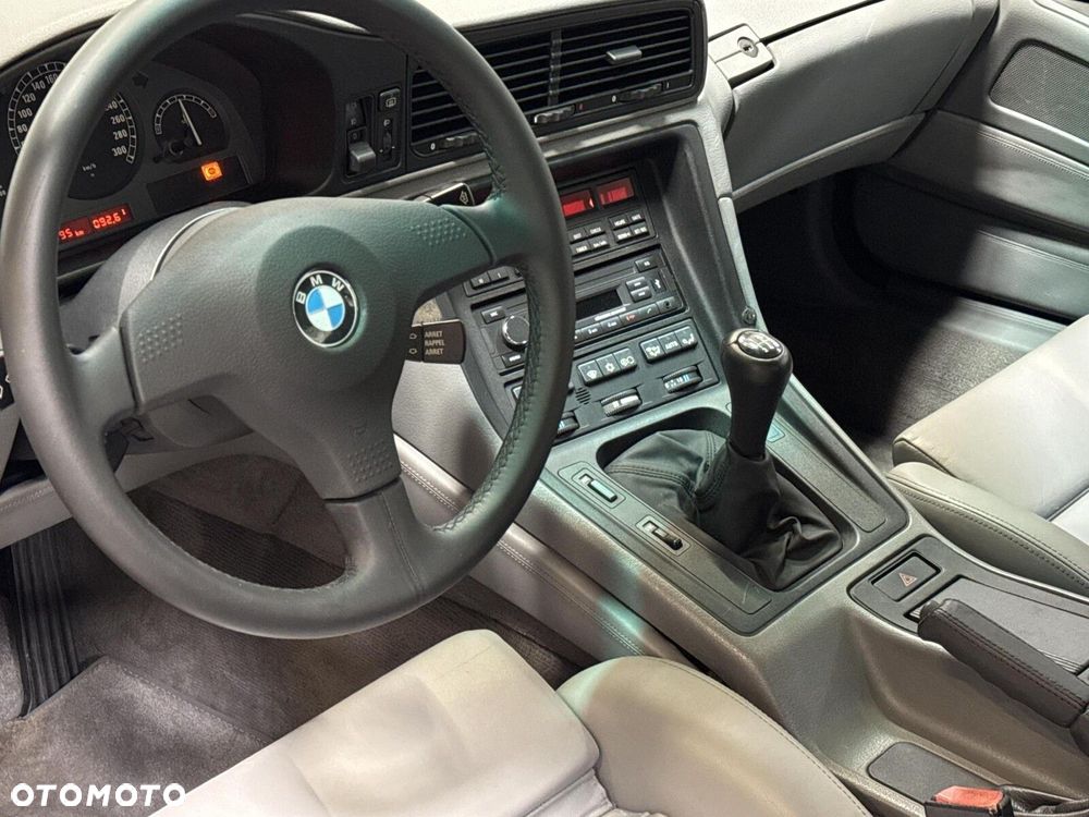 BMW Seria 8 - 10
