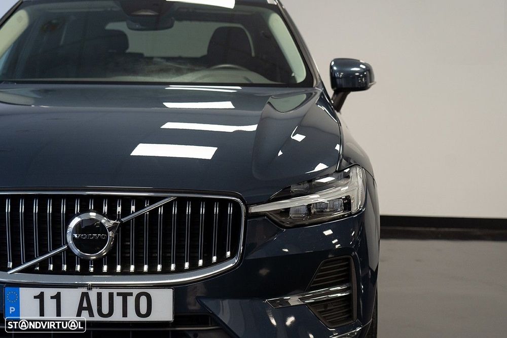 Volvo XC 60 2.0 T6 PHEV Plus Dark AWD - 9