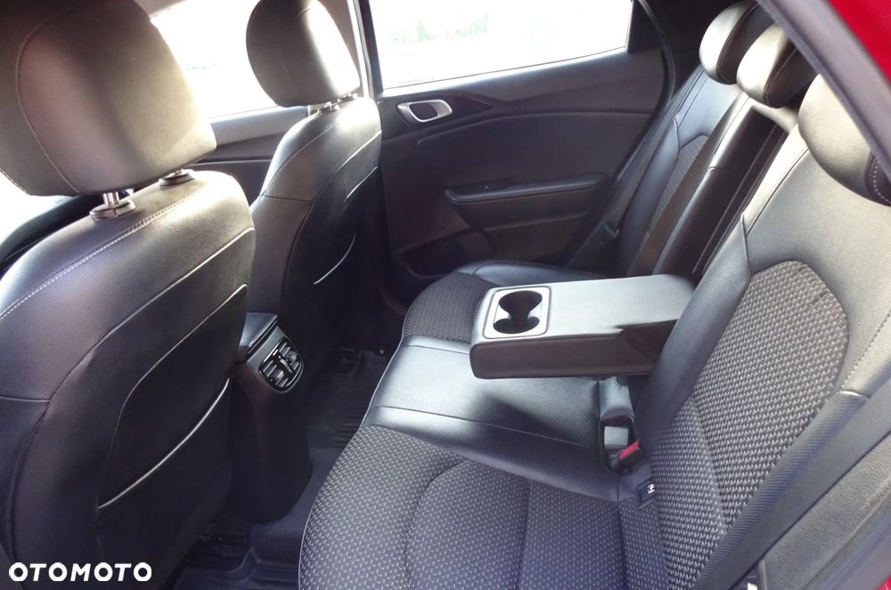 Kia XCeed 1.6 GDI DCT6 OPF Inspiration - 31