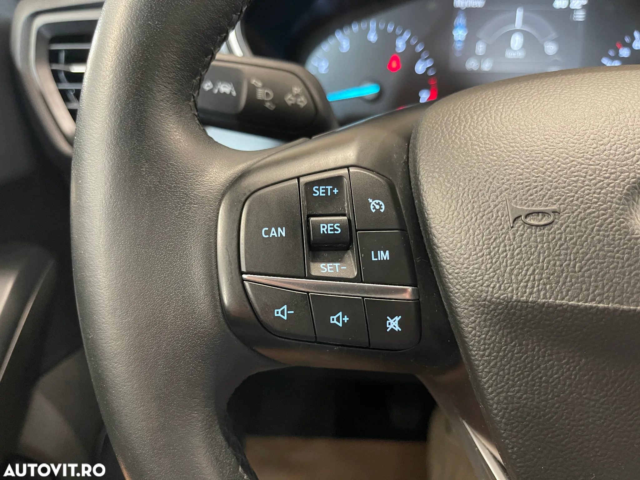 Ford Focus 1.0 EcoBoost MHEV Connected - 20