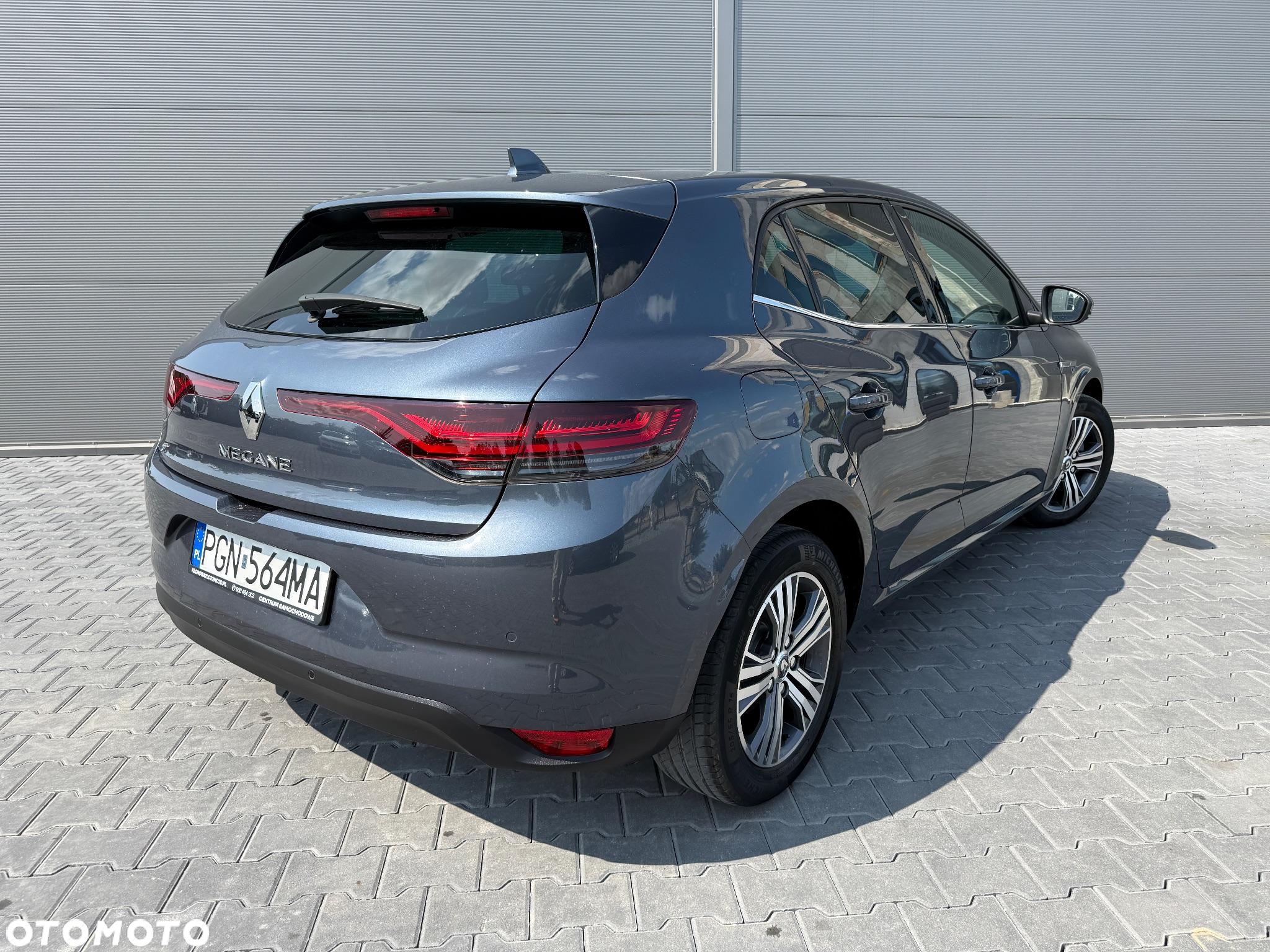 Renault Megane ENERGY TCe 140 EDC LIMITED - 4