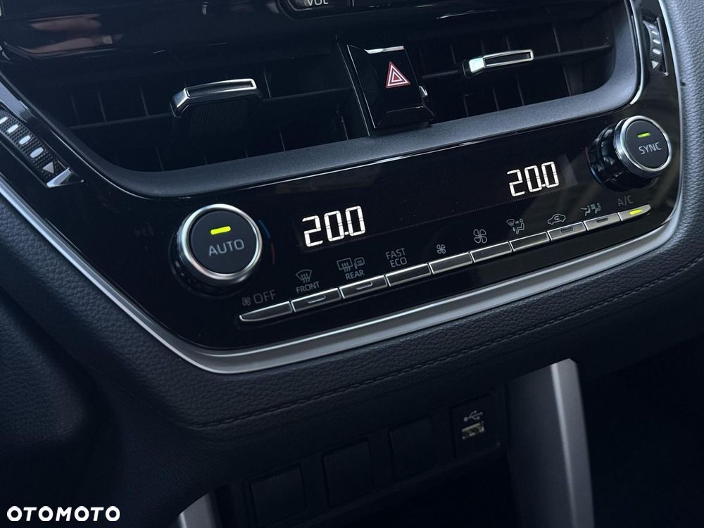 Toyota Corolla Cross - 25