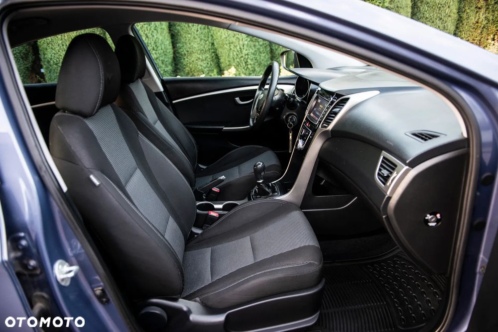Hyundai i30 1.4 Comfort - 37
