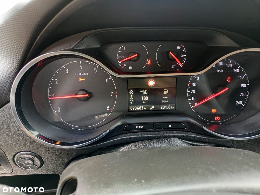 Opel Crossland X 1.2 T Design Line S&S - 19