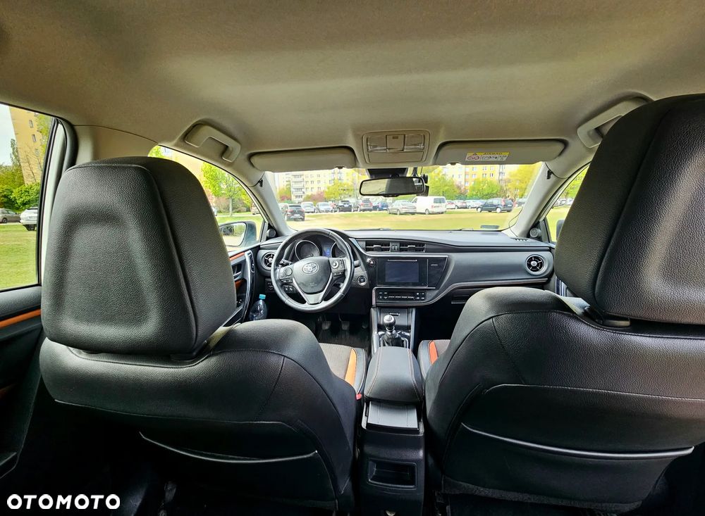 Toyota Auris 1.6 Prestige - 14