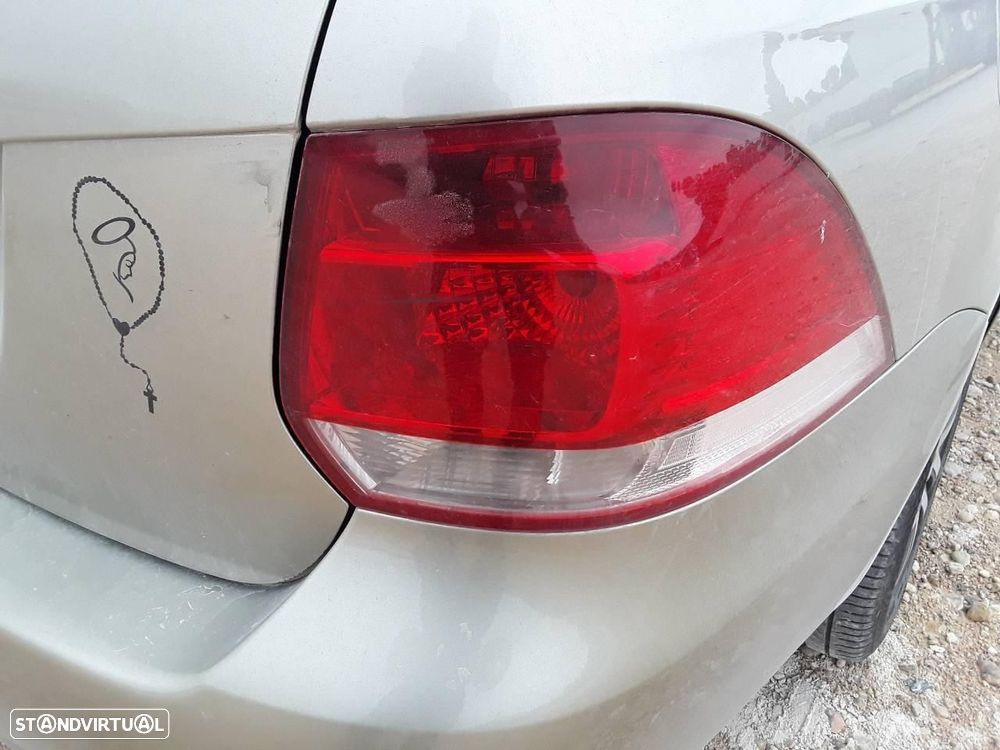 FAROLIM TRASEIRO DIREITO VOLKSWAGEN GOLF V VARIANT 1K5 - 1