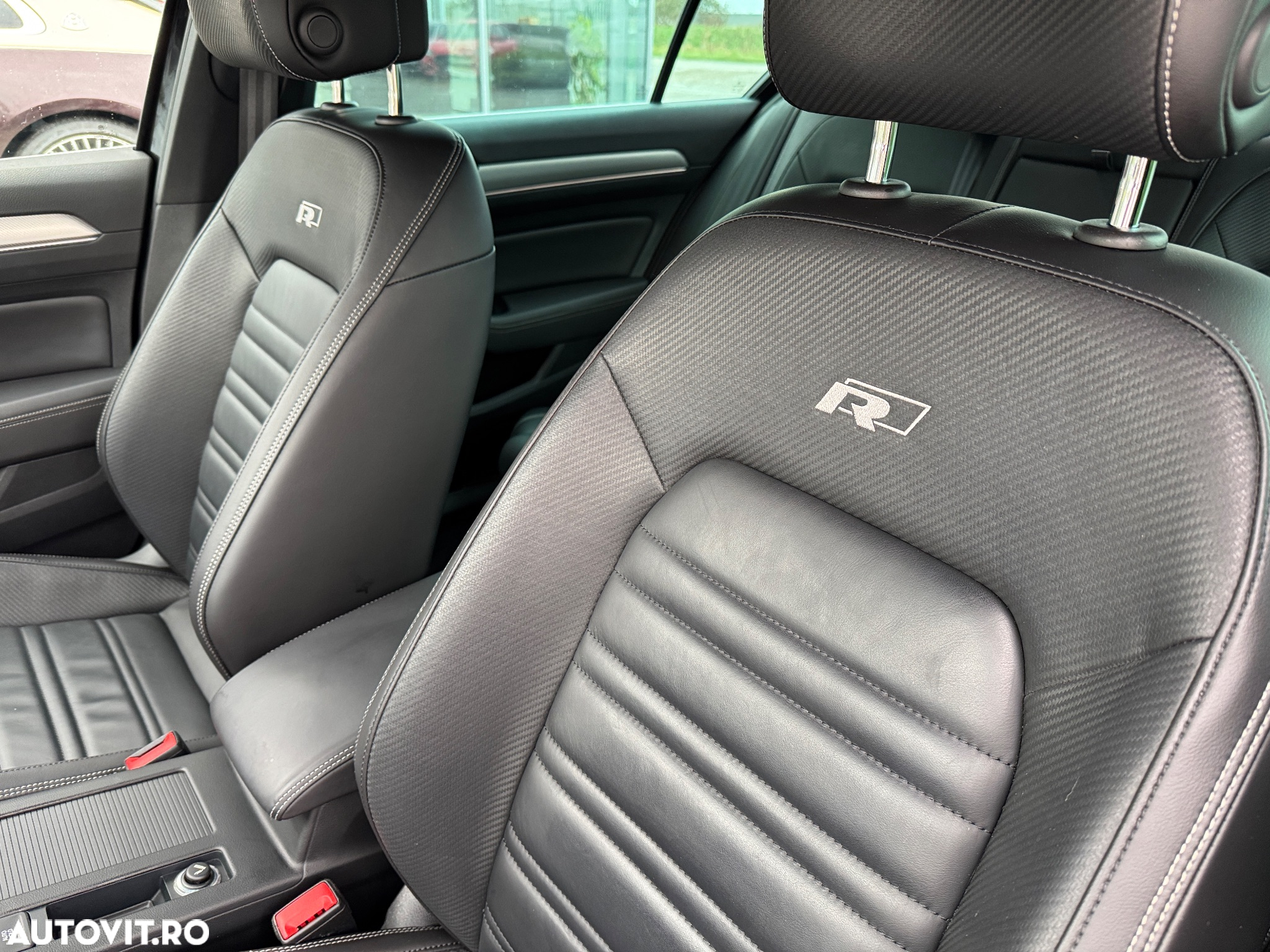 Volkswagen Passat 2.0 TDI DSG R Executive - 26