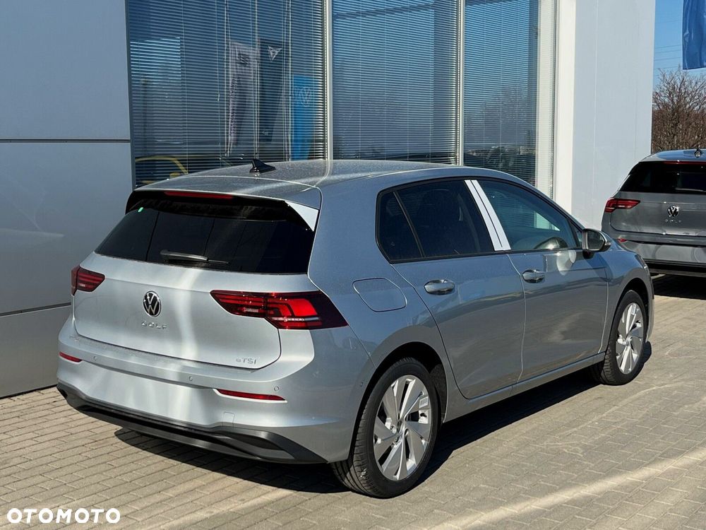 Volkswagen Golf - 5