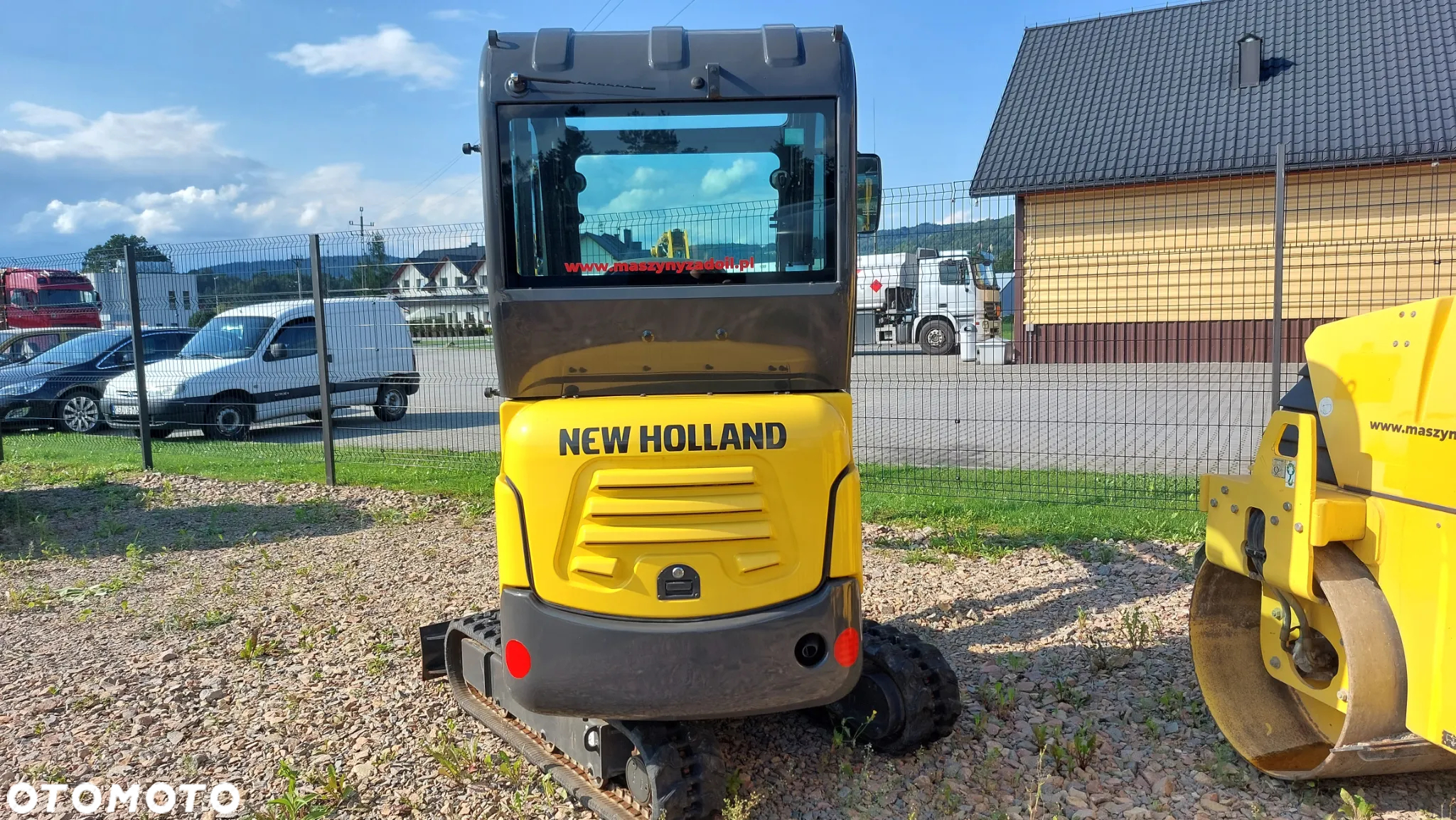 New Holland E19C - 4