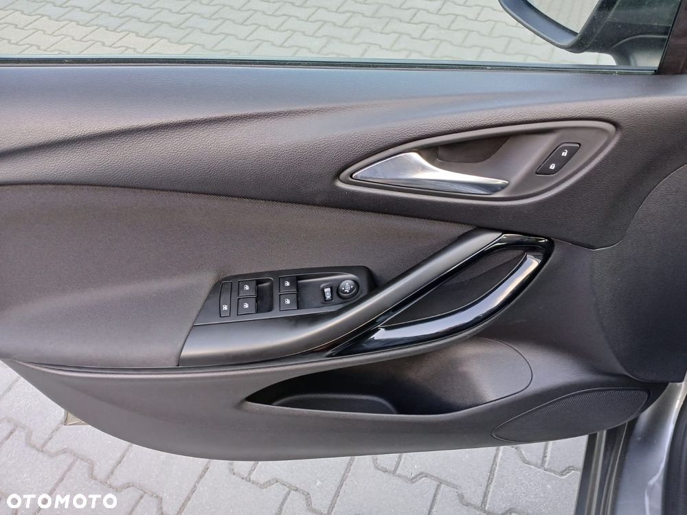 Opel Astra 1.4 Turbo Innovation - 24