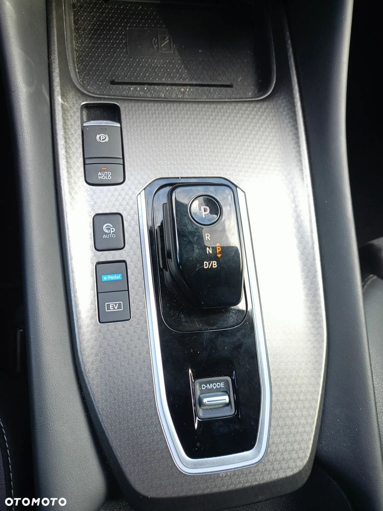 Nissan Qashqai 1.5 e-POWER N-Connecta - 13