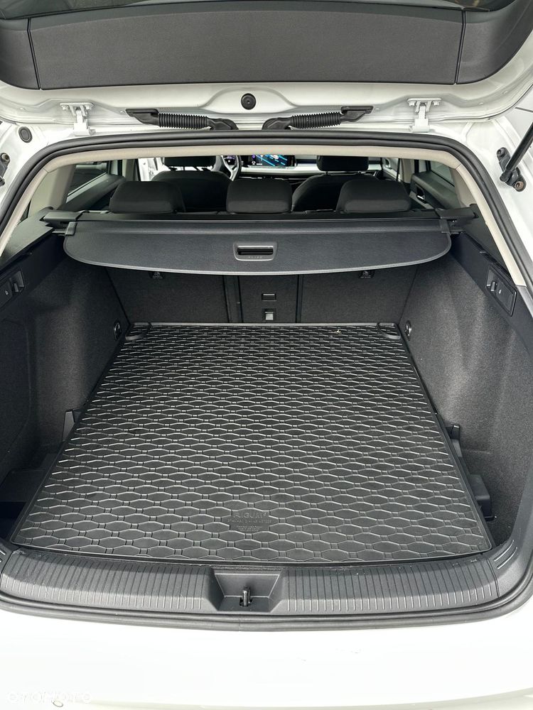 Volkswagen Golf 2.0 TDI SCR DSG Life - 16