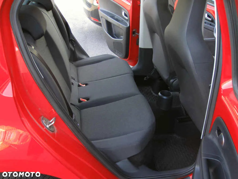 Volkswagen up! 1.0 high - 14