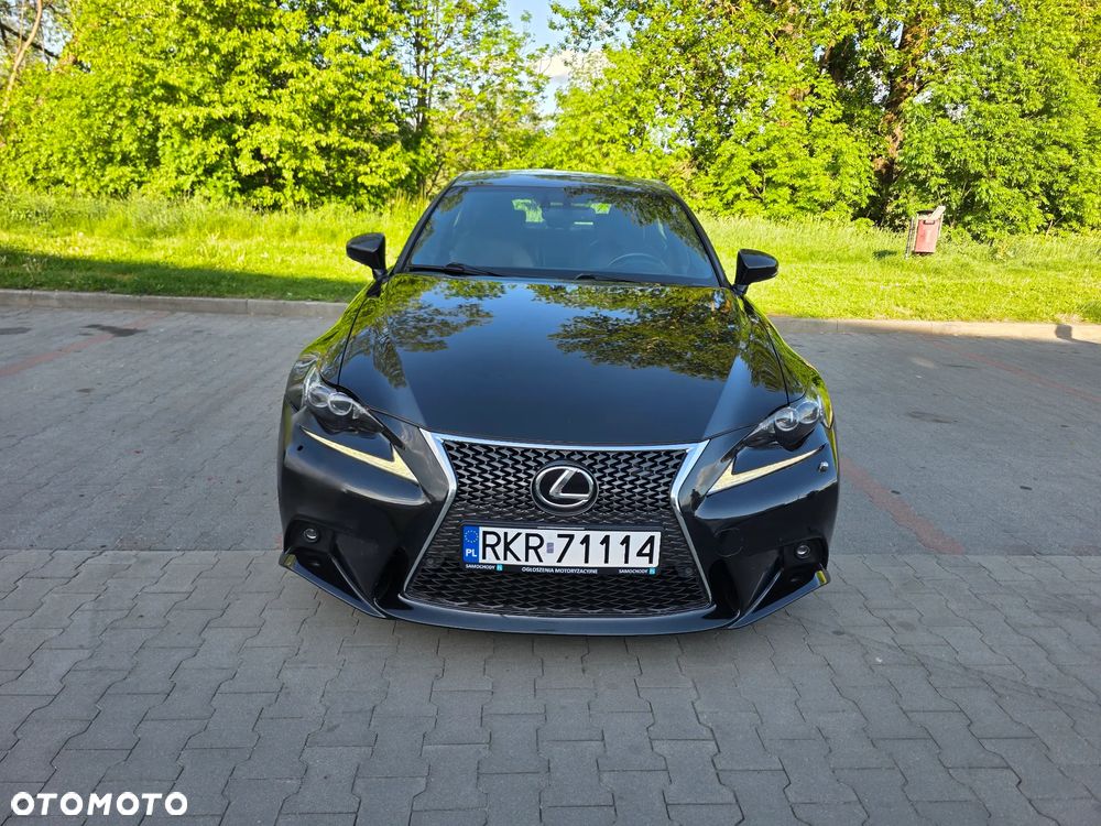 Lexus IS - 1