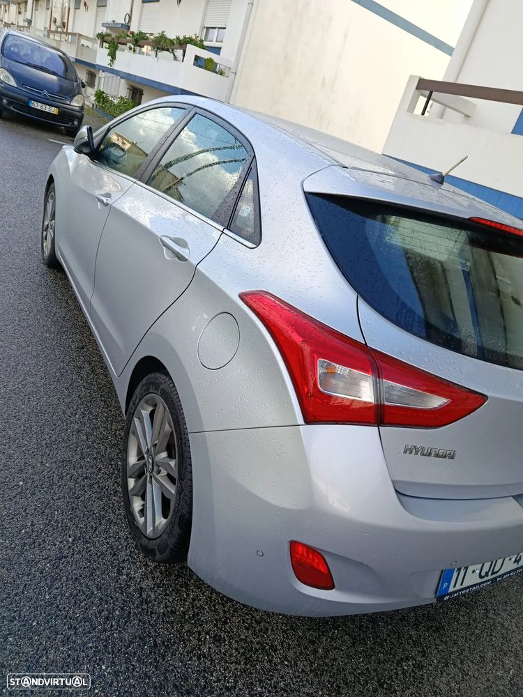 Hyundai i30 1.6 CRDI Blue Style - 4