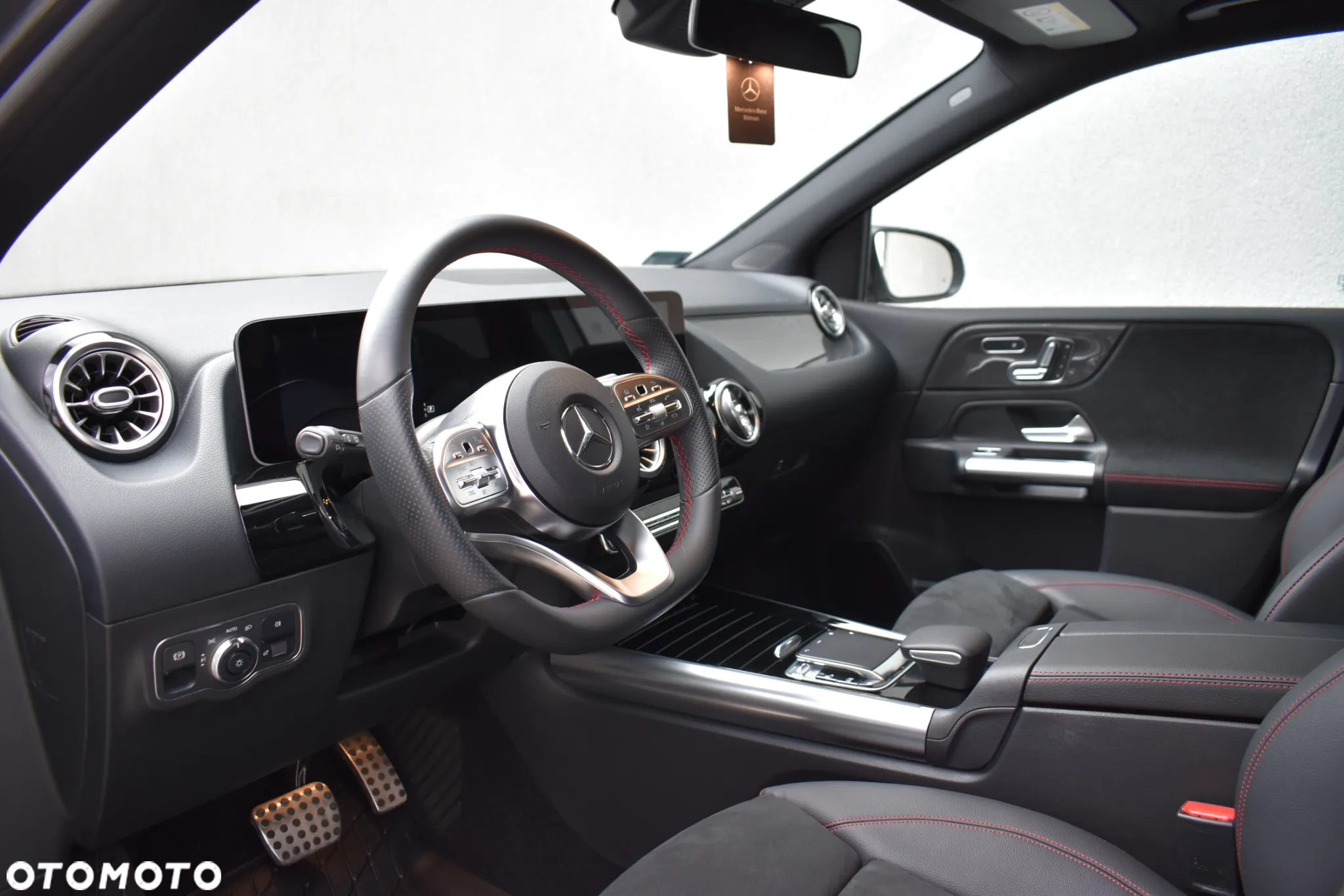 Mercedes-Benz Klasa B 200 4Matic 8G-DCT AMG Line - 13