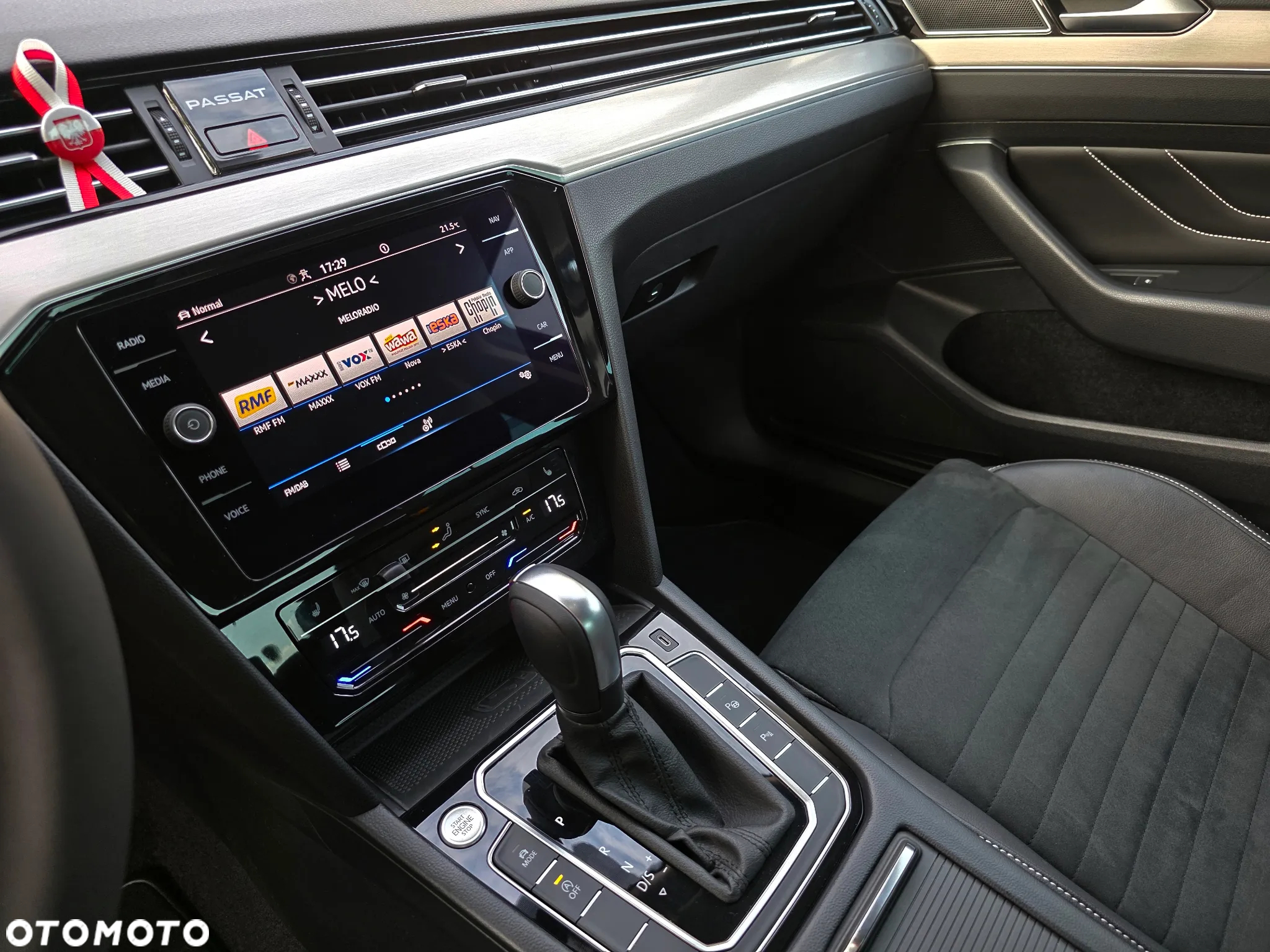 Volkswagen Passat 2.0 TDI Elegance DSG - 31