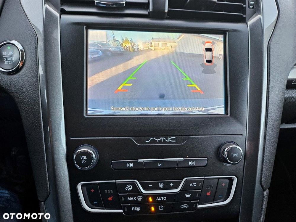 Ford Mondeo SW 2.0 TDCi S&S PowerShift-Aut Titanium - 17