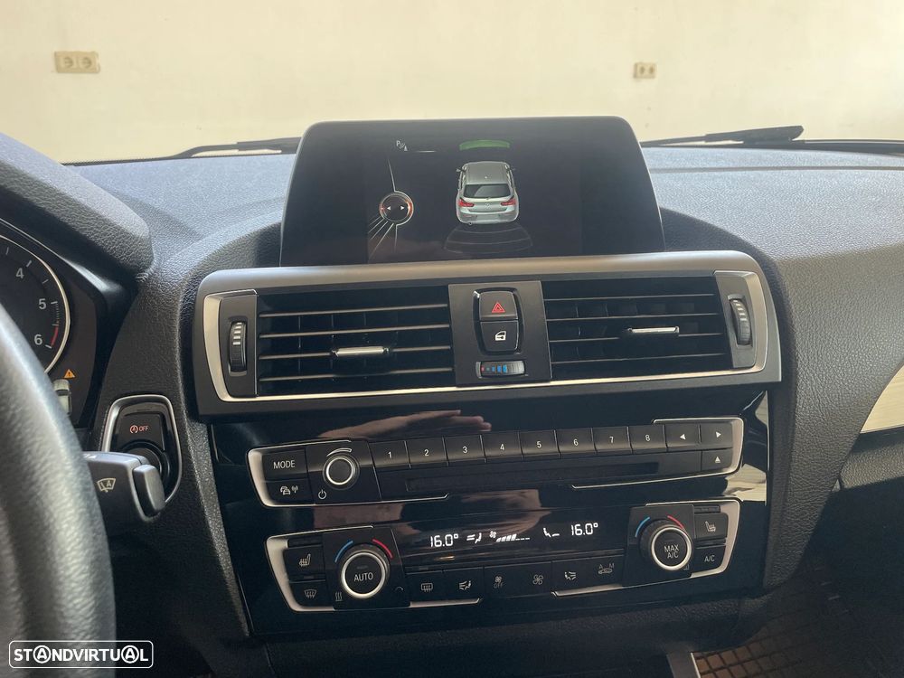 BMW 116 d EfficientDynamics - 12