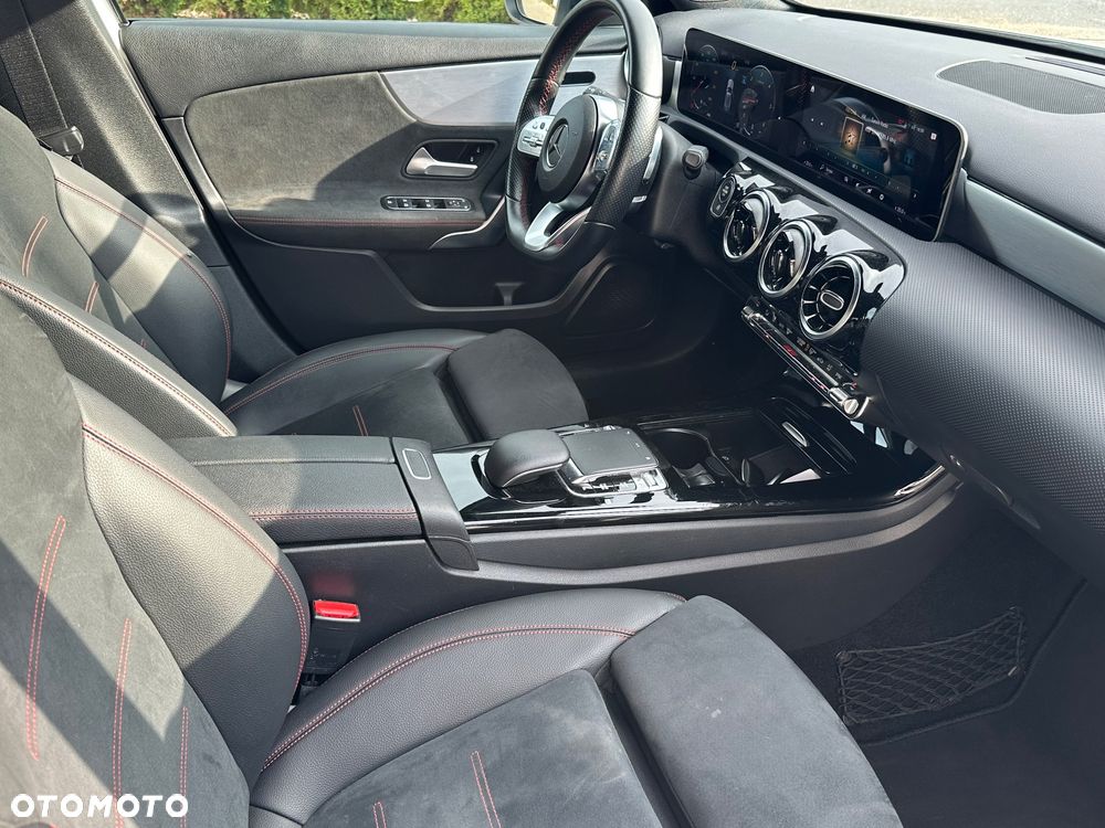 Mercedes-Benz Klasa A 180 d 7G-DCT AMG Line - 11