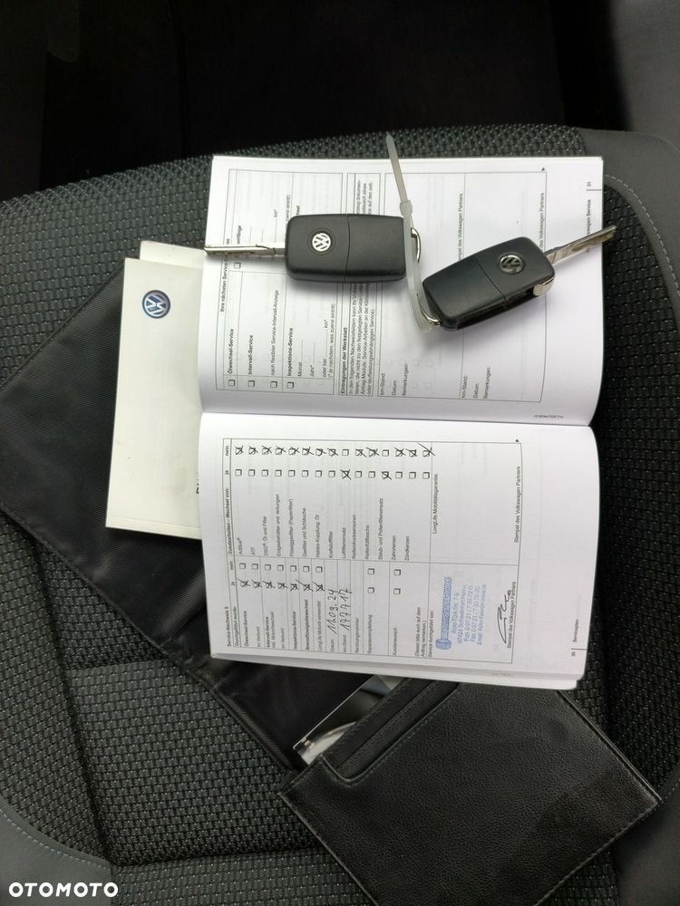 Volkswagen Touran - 9