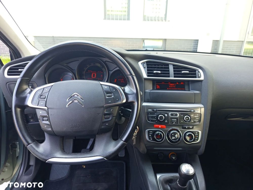Citroën C4 VTi 120 Exclusive - 18