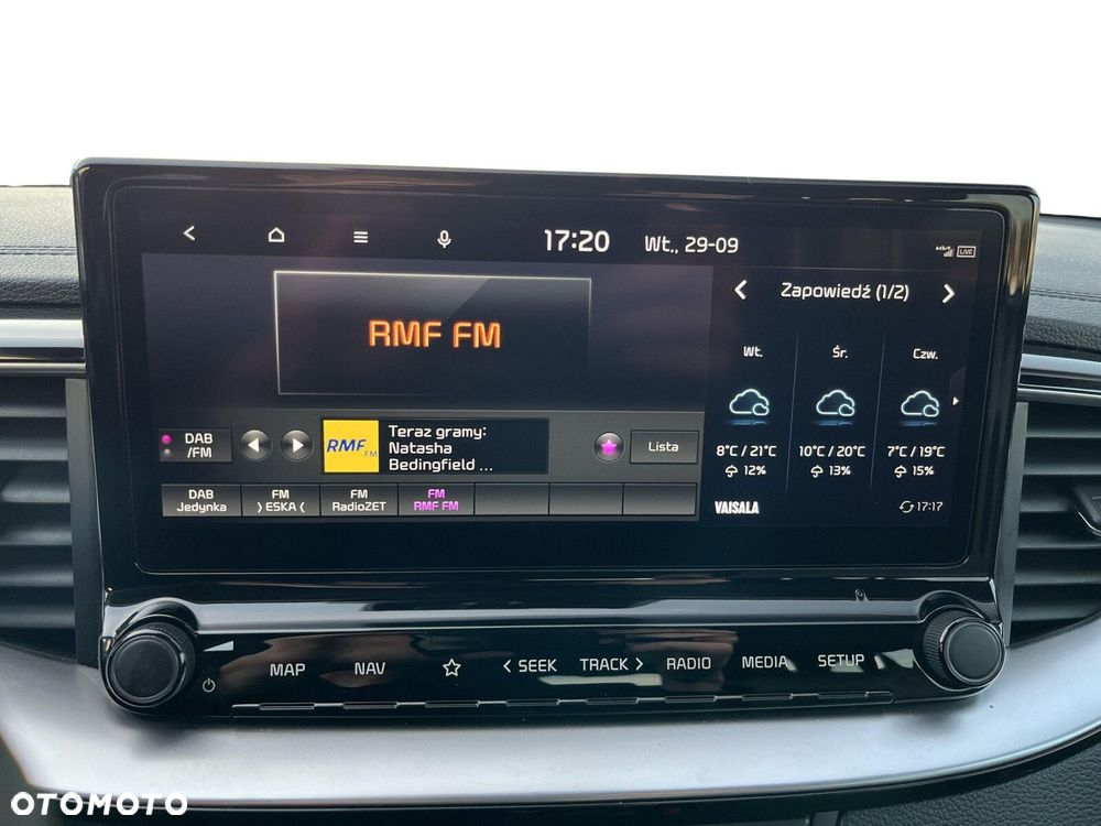 Kia Ceed - 27