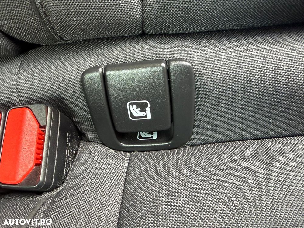 Volvo XC 40 T5 Twin Engine DKG Momentum Pro - 27