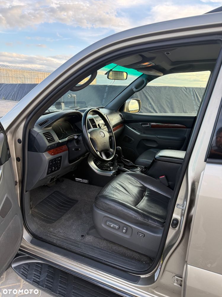 Toyota Land Cruiser 3.0 D Luna Comfort - 9