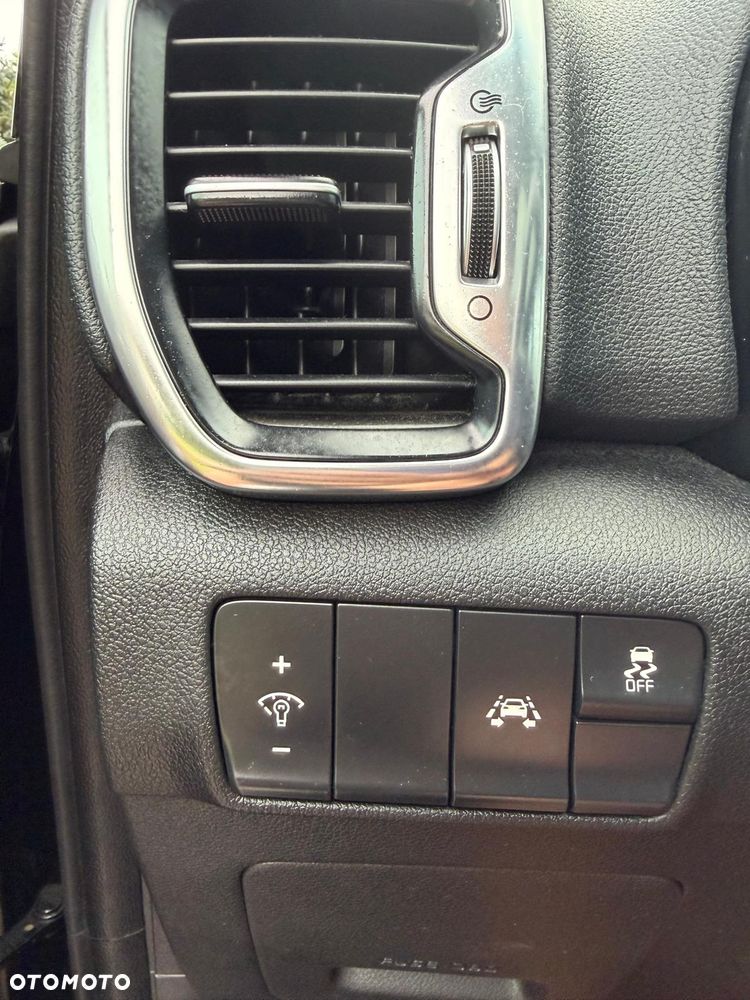 Kia Sportage 2,0 CRDI AWD GT Line - 24