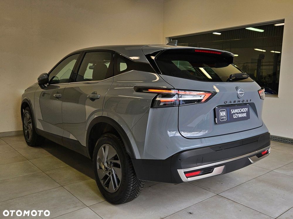 Nissan Qashqai - 4
