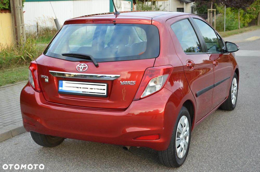 Toyota Yaris 1.33 Luna - 4