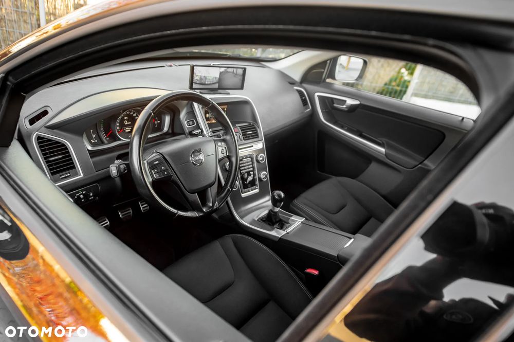 Volvo XC 60 D4 AWD Summum - 21