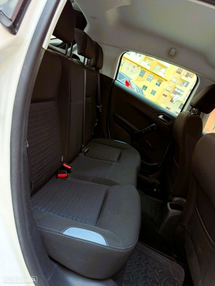 Peugeot 208 1.2 VTi Allure - 20