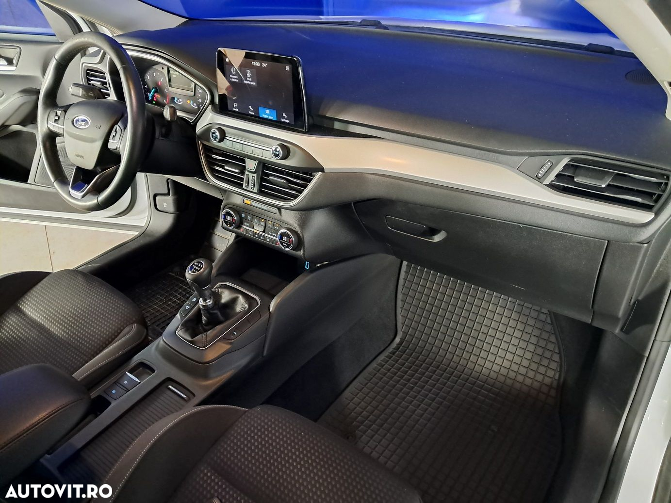 Ford Focus - 17
