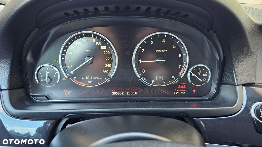 BMW Seria 5 535i xDrive Modern Line - 37